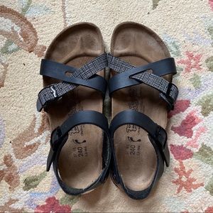 Birki’s by Birkenstock Lillie Ankle Buckled Sandal